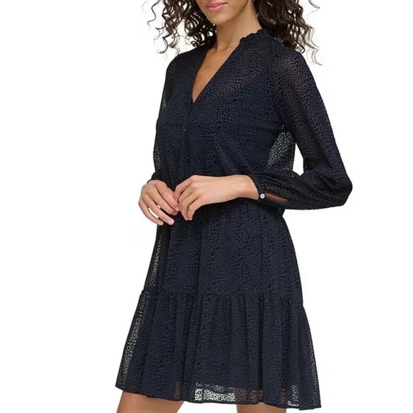 🌻NEW (w/tag) Tommy Hilfiger Long Sleeve V-Neck Tiered Skirt Chiffon Dress sz 2 - Picture 5 of 12